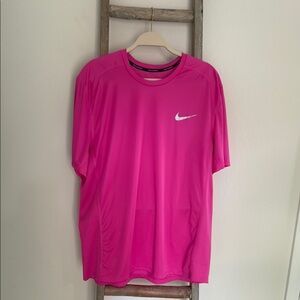 Nike Men's Pink Sports Shirt
